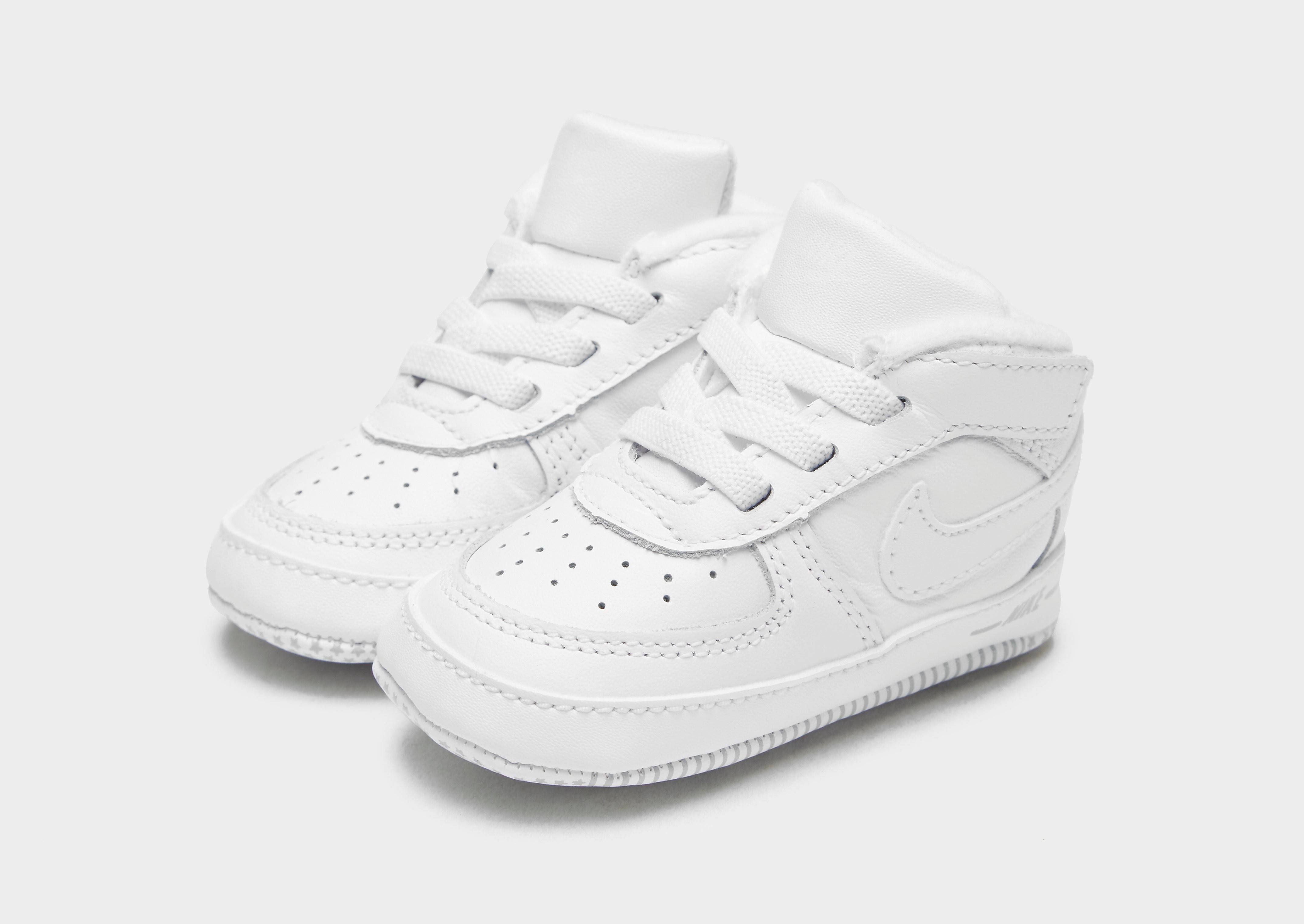 jdsports-se-815006-0b9b5 jdsports-se-815006-0b9b5