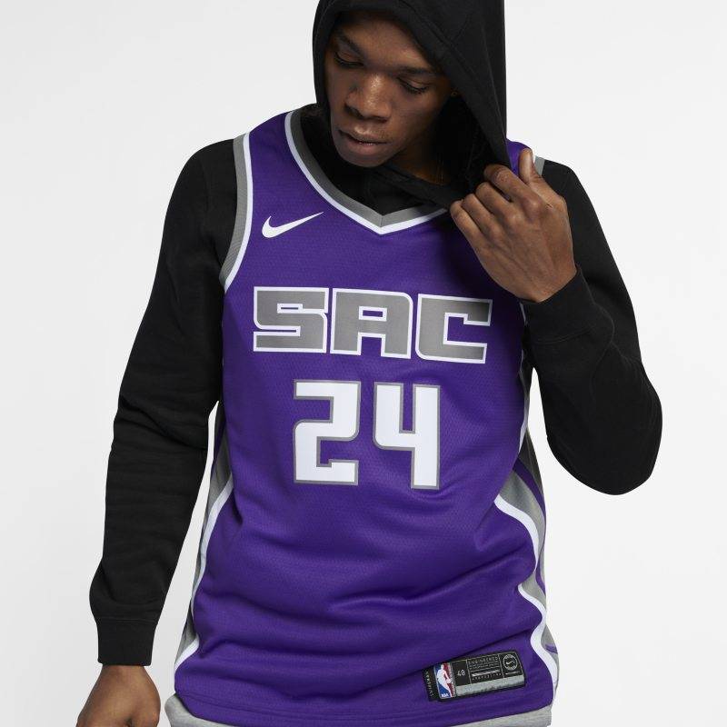 nike-se-f5d377fb004edfadd369bb22a8371fb4